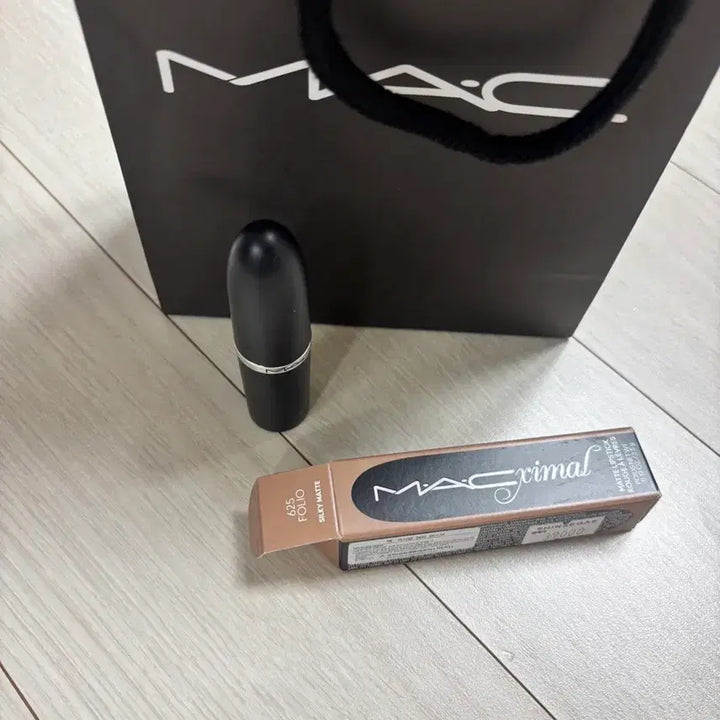 [BUNJANG] MAC Folio 625 Silky Matte Lipstick / 맥 맥시멀 실키매트 625 폴리오 립스틱