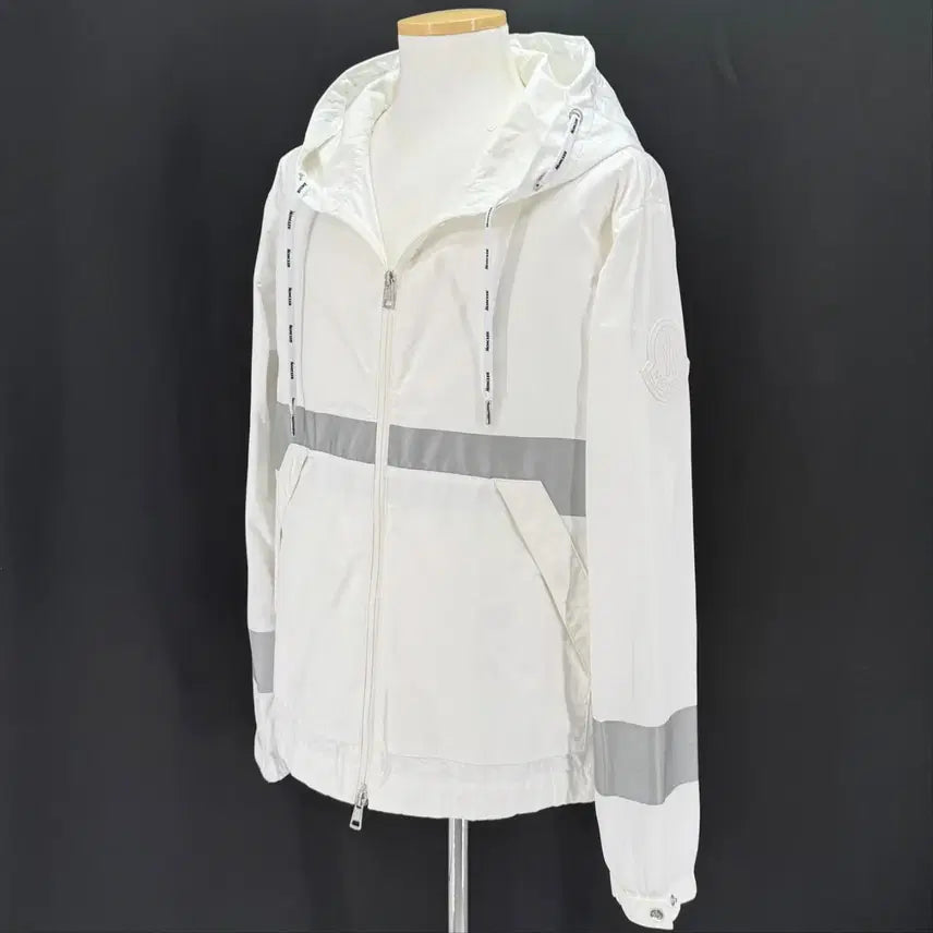 [BUNJANG] Moncler Big Logo Windbreaker Hooded Jacket White / [2사이즈] 몽클레어 빅로고 바람막이 후드 자켓 화이트