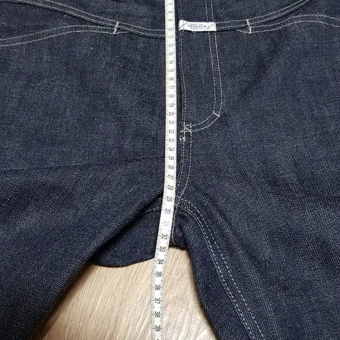 [BUNJANG] Marithe Francois Girbaud Selvedge Raw Denim Pants / 마리떼프랑소와저버 셀비지 생지 다크블루 데님 팬츠