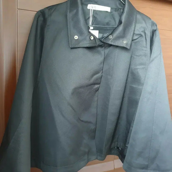 [BUNJANG] ZARA Black Short Cape / 자라 블랙 숏 케이프