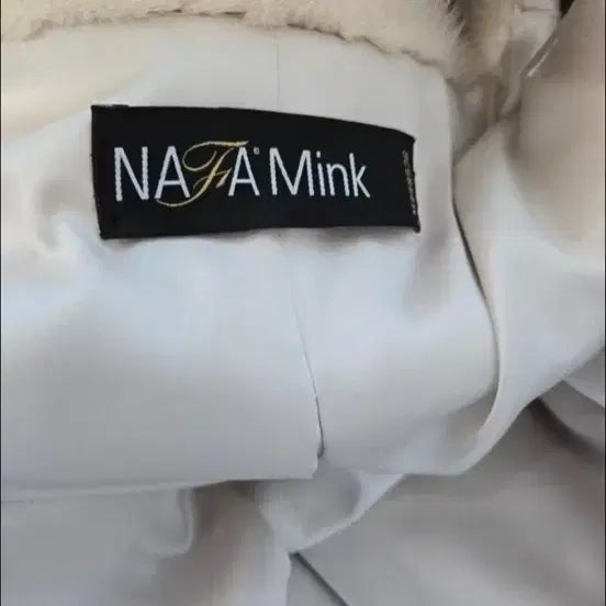 [BUNJANG] Nafa Mink Short Fur Jacket / 나파밍크 퍼 숏 자켓