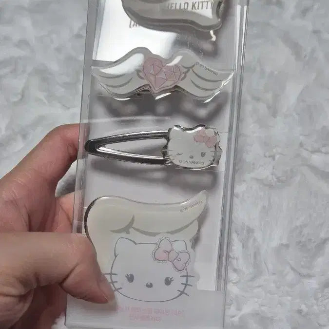 [BUNJANG] Fillimilli Hello Kitty Hairpin Set / 필리밀리 헬로키티 헤어핀 4P 세트