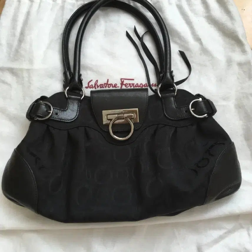 [BUNJANG] Salvatore Ferragamo Leather Handbag / 페라가모 가방 핸드백