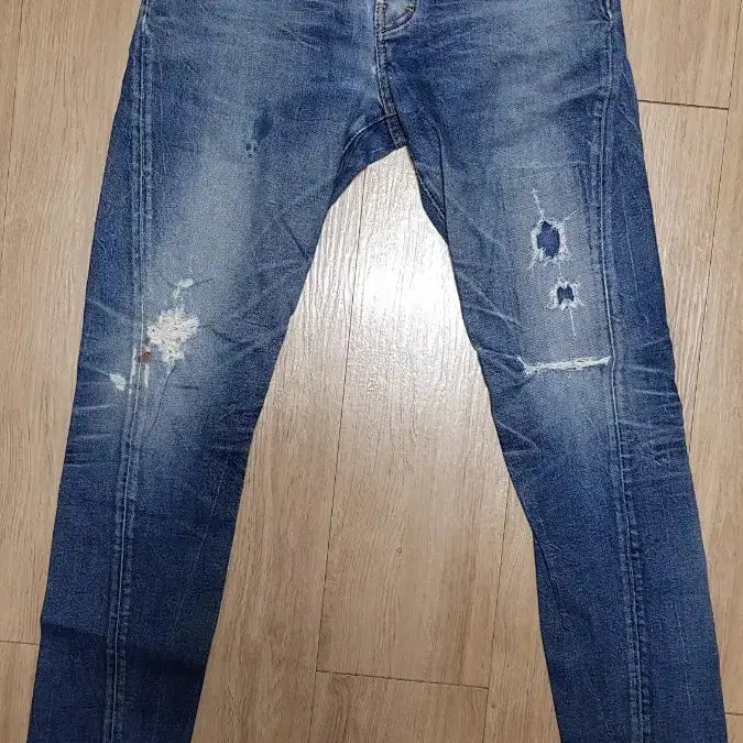 [BUNJANG] Dsquared2 Baseball Jean 3 T.B. 44 / 디스퀘어드 야구진3 트베 44 남녀 둘다가능 eu44