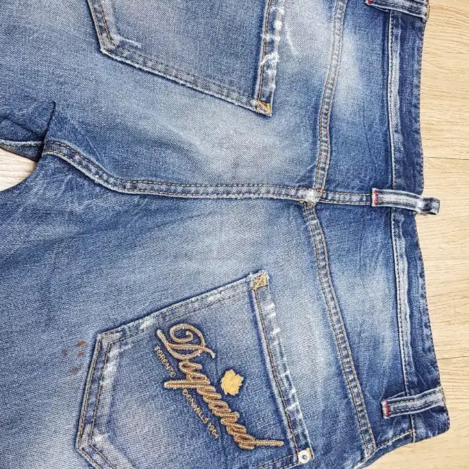 [BUNJANG] Dsquared2 Baseball Jean 3 T.B. 44 / 디스퀘어드 야구진3 트베 44 남녀 둘다가능 eu44
