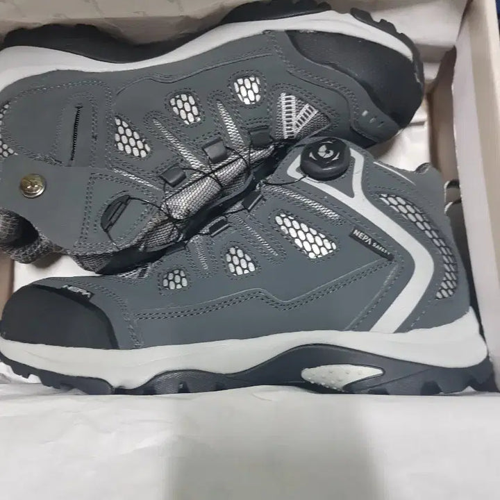 [BUNJANG] Nepa 6-inch Dial Safety Shoes 270 / 네파 6인치 다이얼 안전화 270