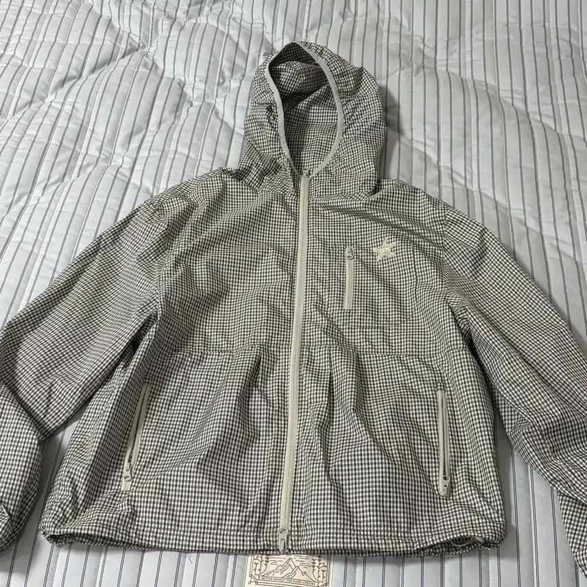 [BUNJANG] The Coldest Moment Windbreaker Jacket S / 더콜디스트모먼트 바람막이 s