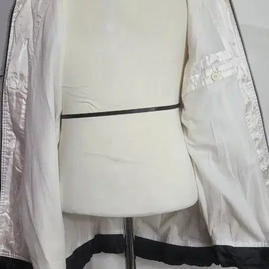[BUNJANG] Prospecs White Windbreaker Jacket / 프로스펙스 흰색 바람막이 자켓100