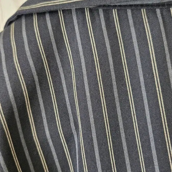 [BUNJANG] Black Striped Shirt / 고퀄 셔츠 새상품