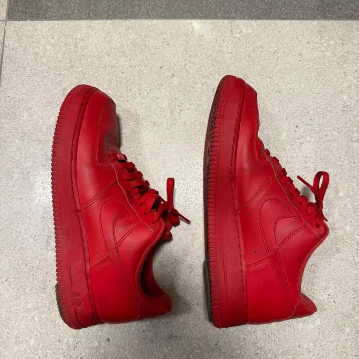 [BUNJANG] Nike Air Force Triple Red Sneakers / 나이키 에어포스 트리플레드 285사이즈