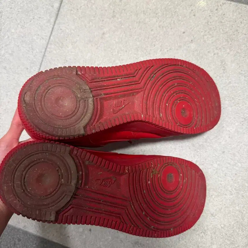 [BUNJANG] Nike Air Force Triple Red Sneakers / 나이키 에어포스 트리플레드 285사이즈