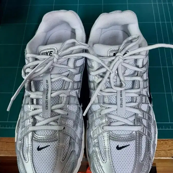 [BUNJANG] Nike P-6000 Metallic Silver Sneakers / 나이키 P-6000 정품. 240