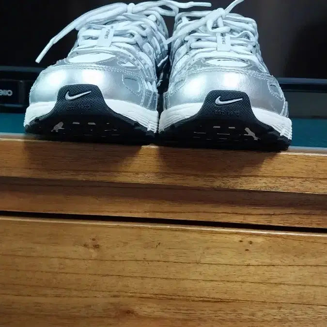 [BUNJANG] Nike P-6000 Metallic Silver Sneakers / 나이키 P-6000 정품. 240