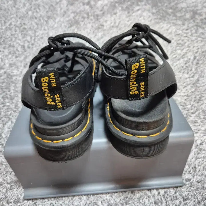 [BUNJANG] Dr. Martens Natilla Sandals UK4 / 닥터마틴 나틸라 샌들 UK4