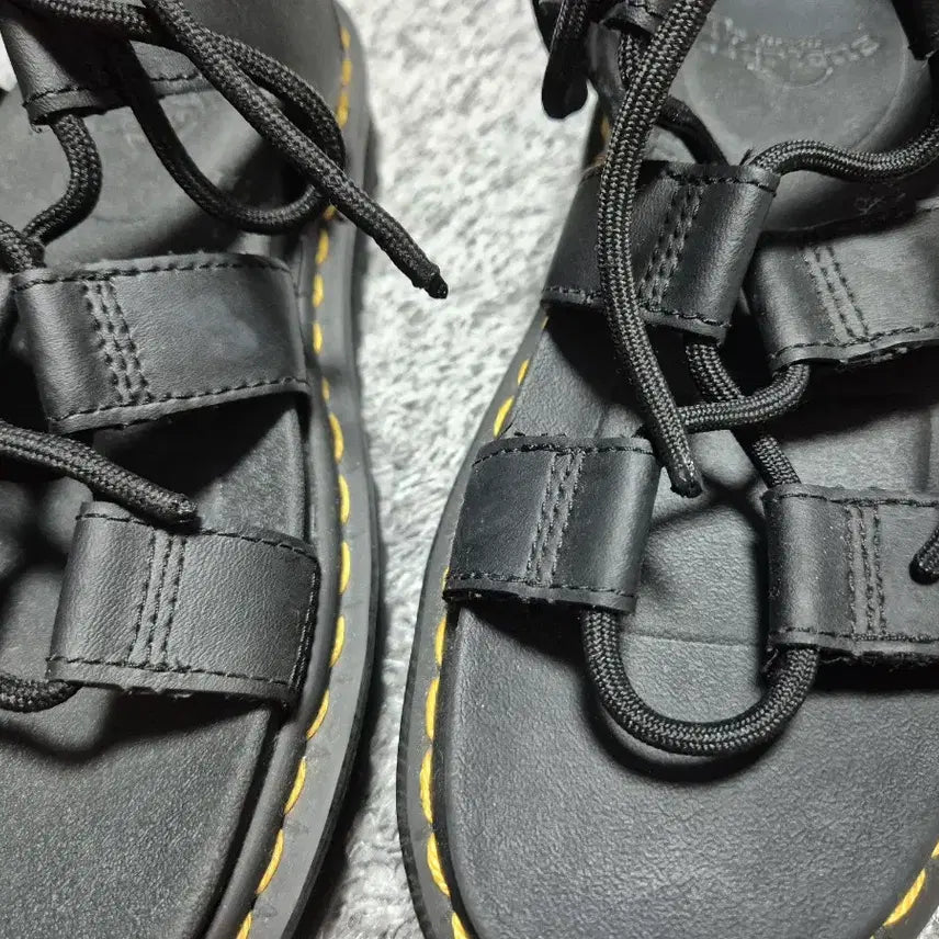 [BUNJANG] Dr. Martens Natilla Sandals UK4 / 닥터마틴 나틸라 샌들 UK4