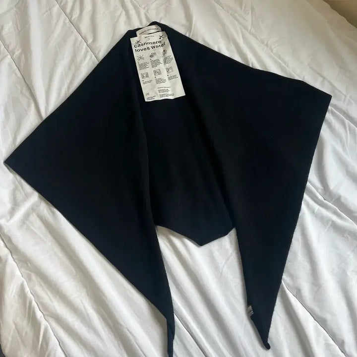 [BUNJANG] Extreme Witch Cashmere Scarf / 익스트림 캐시미어 witch 스카프