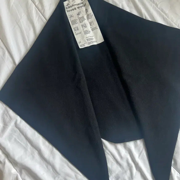 [BUNJANG] Extreme Witch Cashmere Scarf / 익스트림 캐시미어 witch 스카프