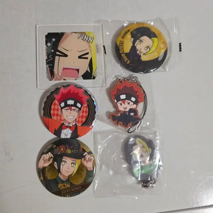 [BUNJANG] Mashle Pin Dot Badge & Keyring Bundle Set / 마슐 핀 도트 캔뱃지 키링 등 일괄