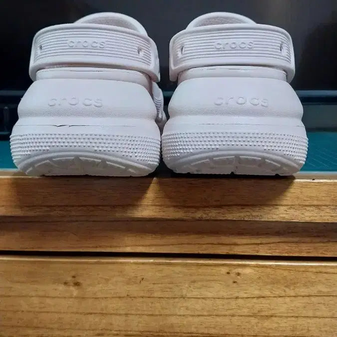 [SOLD OUT] 크록스 정품 크러쉬 클로그 .W6. 230