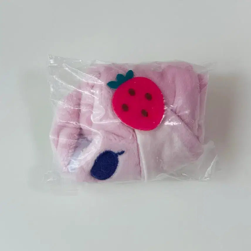 [BUNJANG] Sugar Bunnies Strawberry Usa Fuwa Fuwa Pouch Gacha / 슈가바니즈 스트로베리우사 후와후와 파우치 가챠