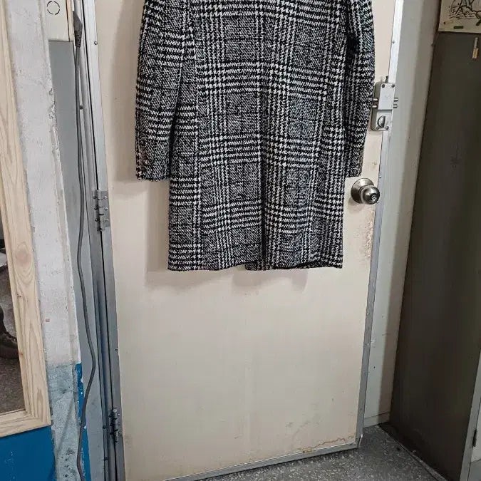 [BUNJANG] Sumisra Ommo Men's Coat / 수미스라옴모남성코드95싸이즈