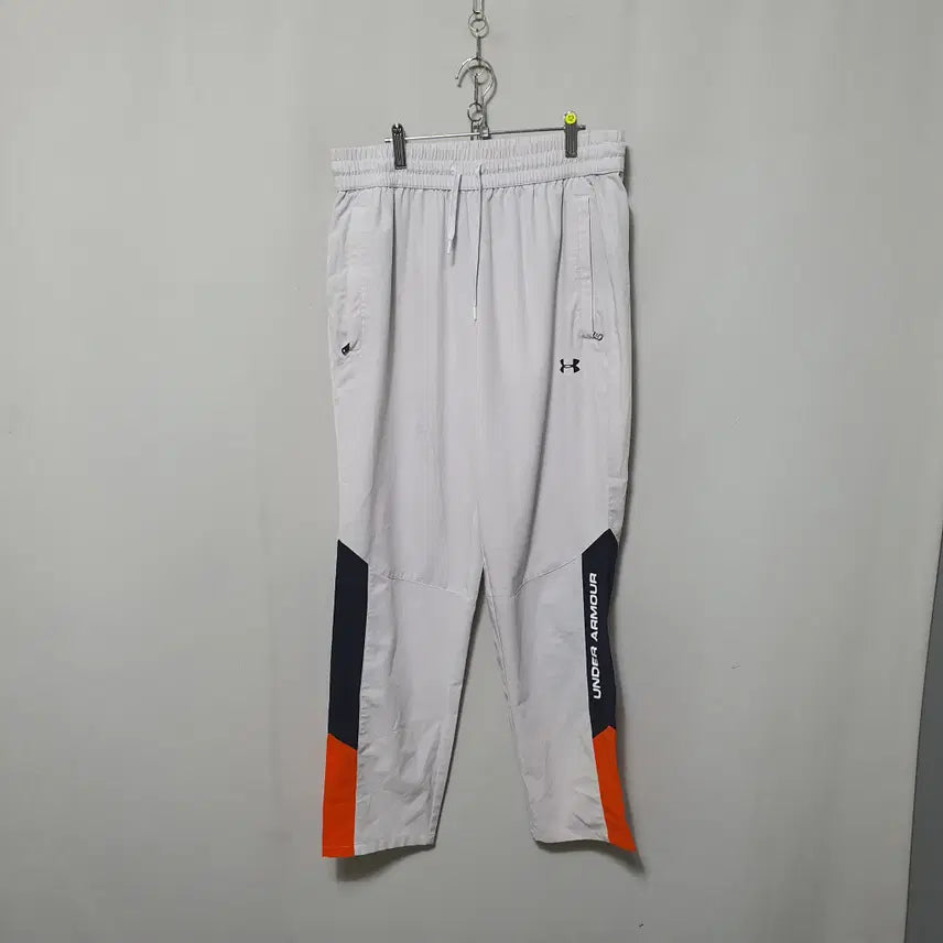 [BUNJANG] Under Armour Men's Spring/Summer Woven Warm-Up Training Pants M / N12 언더아머 남성 춘하 우븐 웜업 트레이닝 바지 M 20년식
