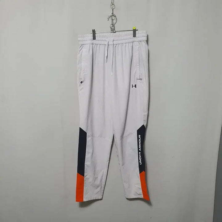 [BUNJANG] Under Armour Men's Spring/Summer Woven Warm-Up Training Pants M / N12 언더아머 남성 춘하 우븐 웜업 트레이닝 바지 M 20년식