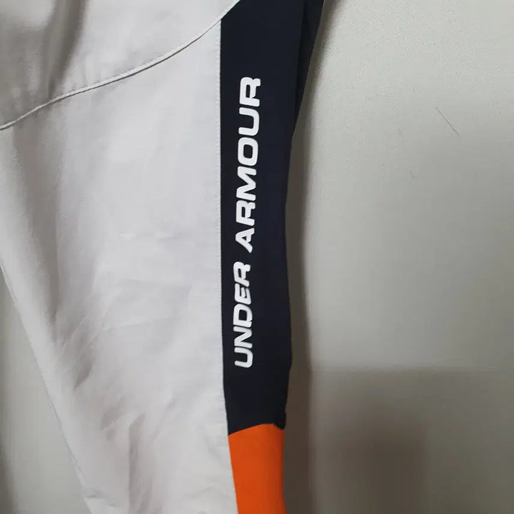 [BUNJANG] Under Armour Men's Spring/Summer Woven Warm-Up Training Pants M / N12 언더아머 남성 춘하 우븐 웜업 트레이닝 바지 M 20년식