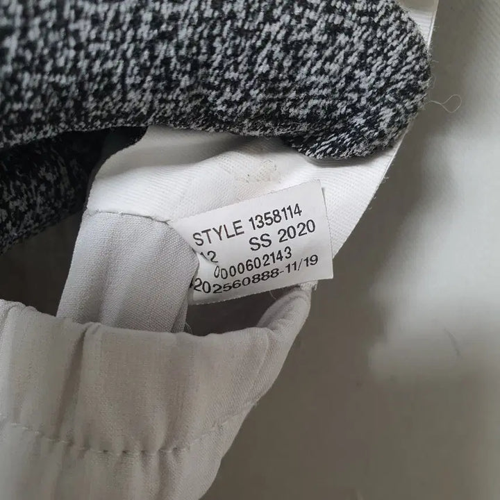 [BUNJANG] Under Armour Men's Spring/Summer Woven Warm-Up Training Pants M / N12 언더아머 남성 춘하 우븐 웜업 트레이닝 바지 M 20년식