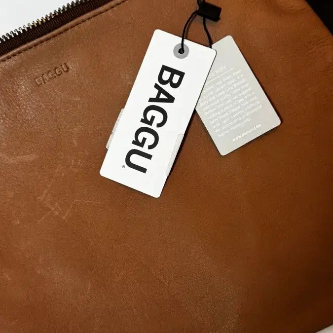 [BUNJANG] BAGGU Leather Pouch Clutch Camel Brown / BAGGU 바쿠 - 가죽 파우치 클러치 카멜 브라운