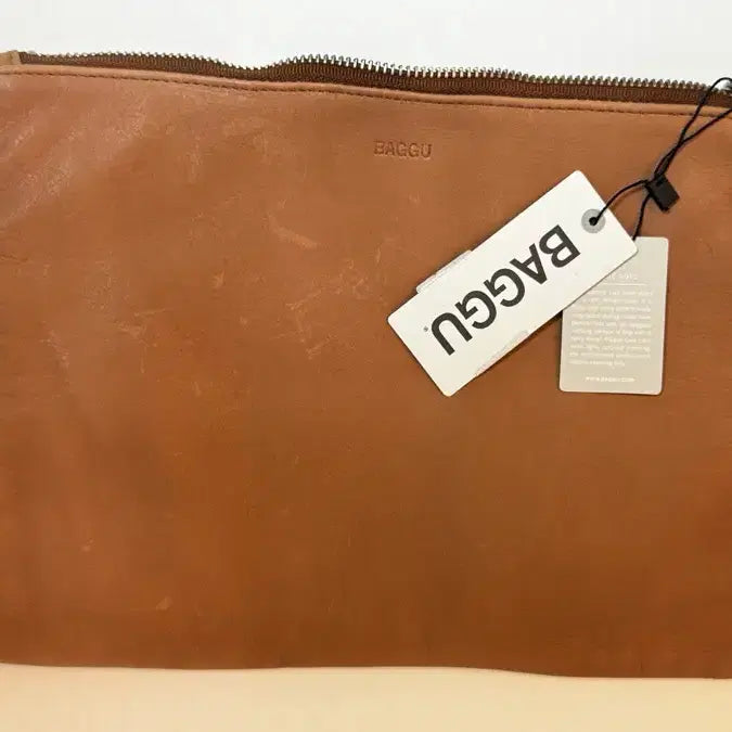 [BUNJANG] BAGGU Leather Pouch Clutch Camel Brown / BAGGU 바쿠 - 가죽 파우치 클러치 카멜 브라운