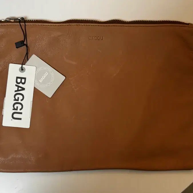 [BUNJANG] BAGGU Leather Pouch Clutch Camel Brown / BAGGU 바쿠 - 가죽 파우치 클러치 카멜 브라운