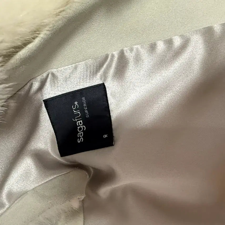 [BUNJANG] Saga Furs Ivory Vest / 사가퍼스