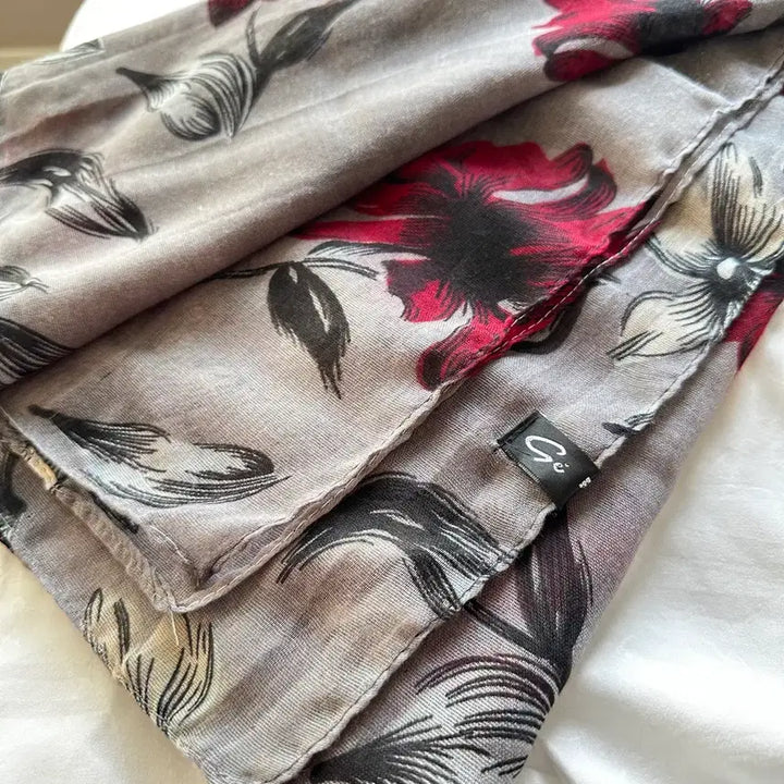 [BUNJANG] RACHEL PARIS Floral Pattern Scarf / RACHEL PARIS 꽃무늬 스카프