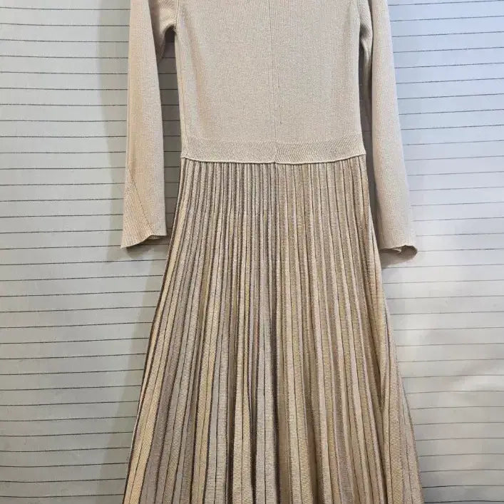 [BUNJANG] Time Knit Pleated Long Dress Beige / 타임 니트 플리츠 롱 원피스 베이지