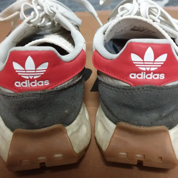 [BUNJANG] Adidas Retropy E5 Gray White Sneakers (220) / 아디다스 레트로피 E5 그레이 화이트 스니커즈 (220)