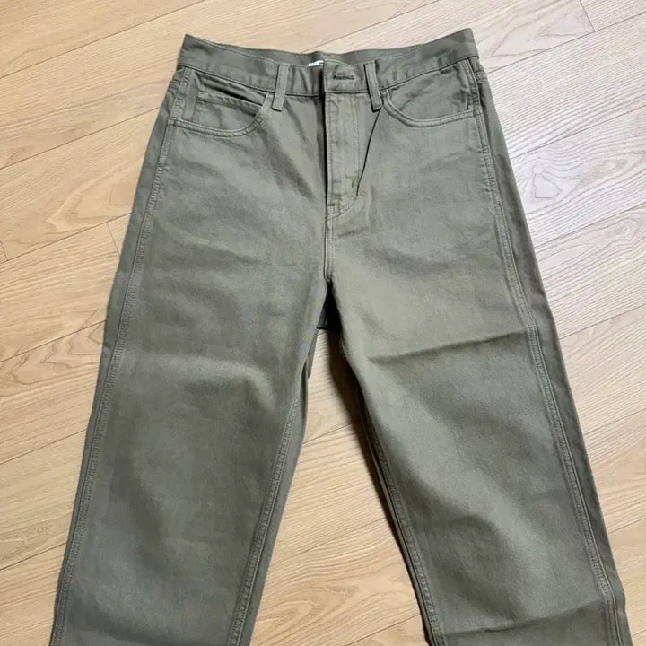 [BUNJANG] Uniqlo U Regular Fit Jeans Khaki / 유니클로U 레귤러핏진 카키색