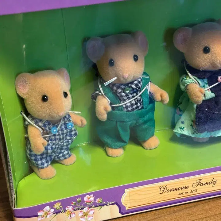 [BUNJANG] Sylvanian Families Dormouse Family Figure / 고전 레어) 실바니안 겨울잠쥐 가족 Dormouse Family