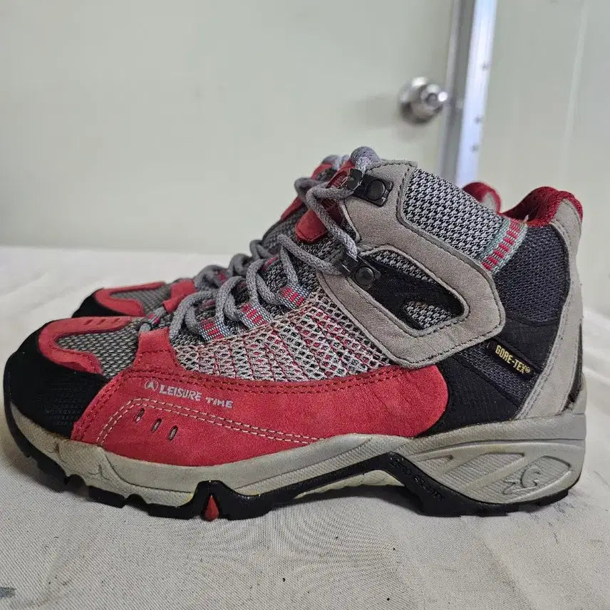 [BUNJANG] LEISURE Gore-Tex Hiking Boots / LEISURE 고어텍스등산화 트레킹화 레드/회색