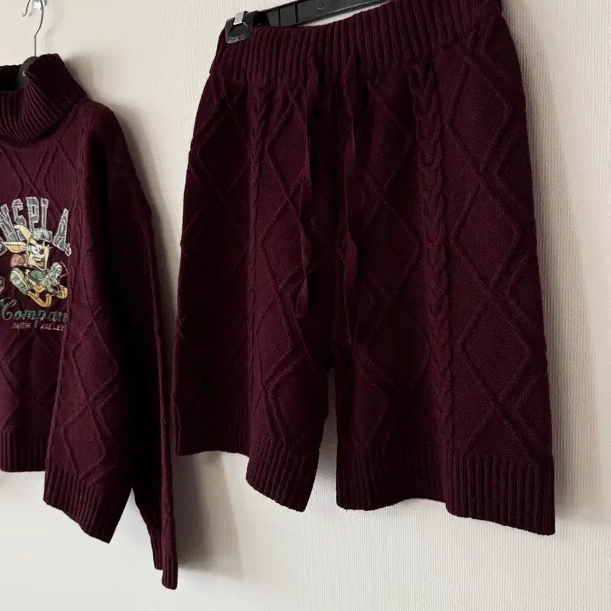 [BUNJANG] Unbranded Knit Shorts Set / 새제품  니트 반바지 셋업