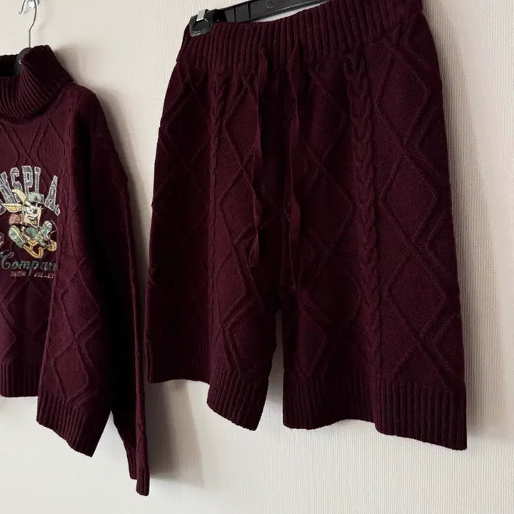 [BUNJANG] Unbranded Knit Shorts Set / 새제품  니트 반바지 셋업