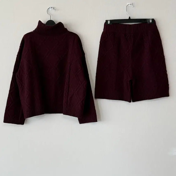 [BUNJANG] Unbranded Knit Shorts Set / 새제품  니트 반바지 셋업
