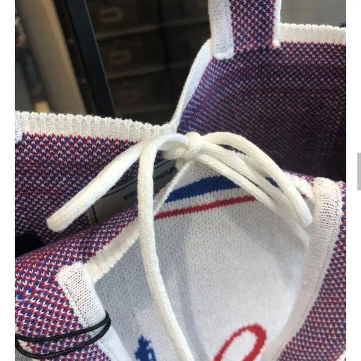 [BUNJANG] LOUGE&LOUNGE Knit Tote Bag / 루즈앤라운지 니트 토트백