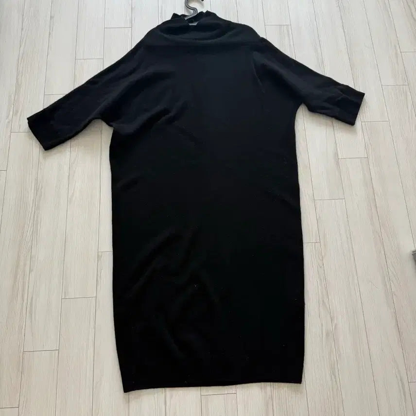 [BUNJANG] COS Black Long Knit Dress / 코스 COS 블랙 롱 니트 원피스 / 총장 117 정도 / 착샷있음