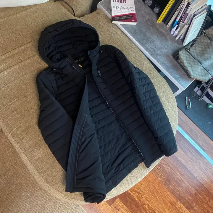 [BUNJANG] Moose Knuckles Full Crest Down Hooded Lightweight Padding Jacket / 무스너클 풀크레스트 다운 후드 경량패딩 ㅡ95사이즈