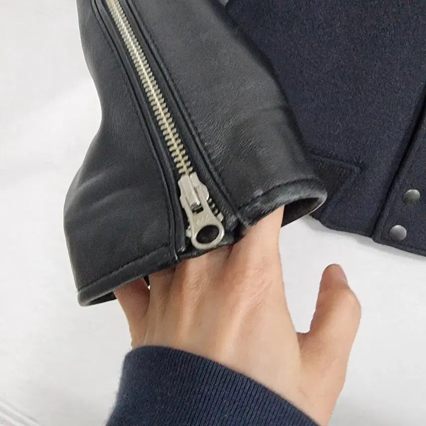 [BUNJANG] Lofifi Lambskin Stadium Jacket (Men&