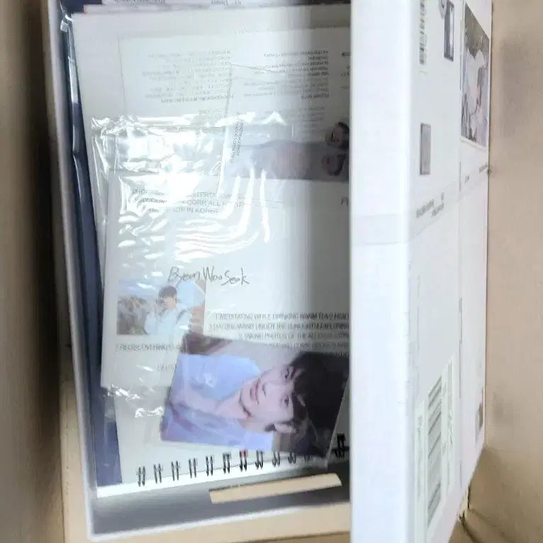 [SOLD OUT] 변우석 2025시그 시즌그리팅 풀구성