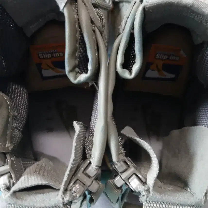 [BUNJANG] Nike SF AF1 Mid Olive Green Sneakers / 나이키 SF AF1 미드 올리브 그린240