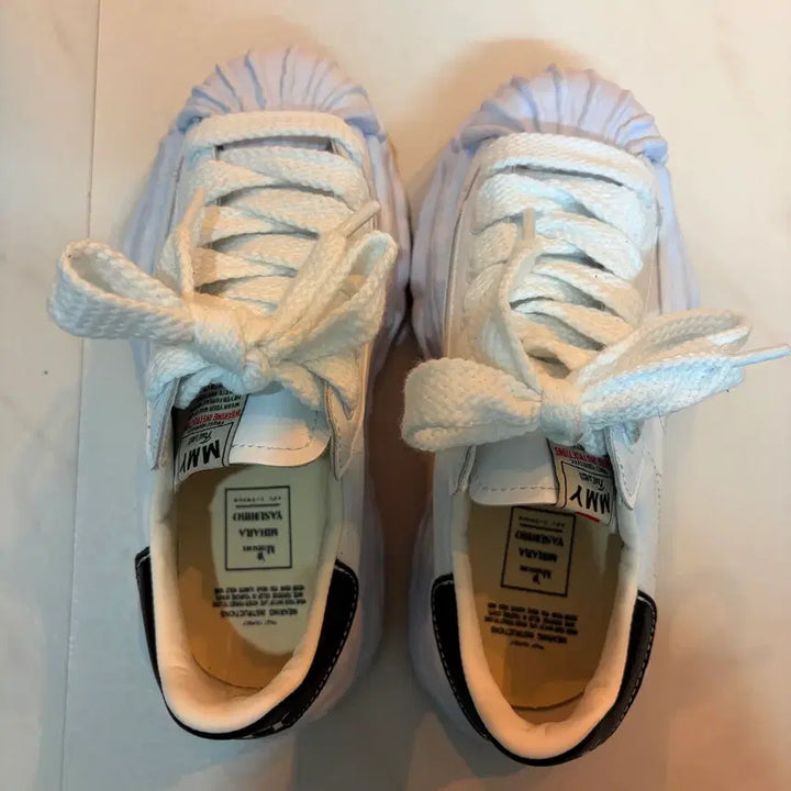 [SOLD OUT] 미하라 야스로 블레이키 레더 화이트 스니커즈 새상품 37사이즈