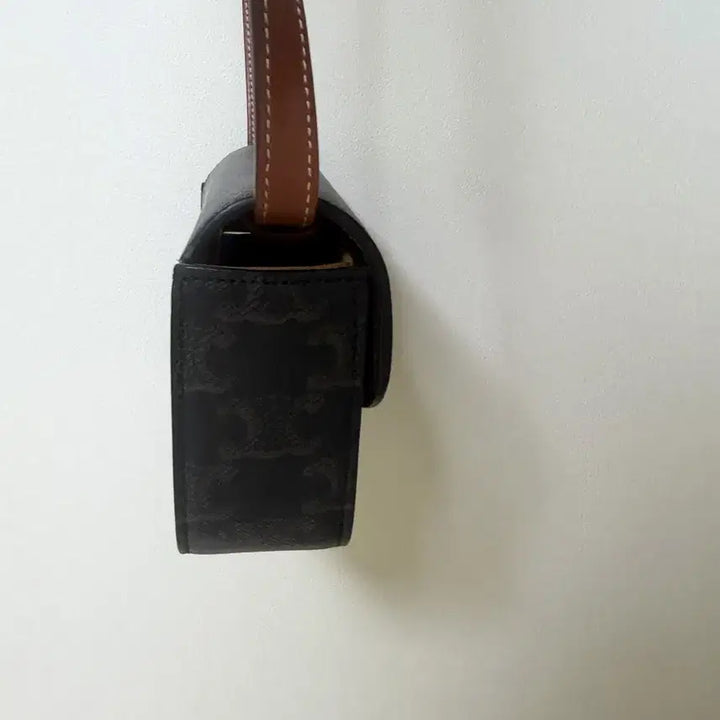 [BUNJANG] Celine Triomphe Mini Bag / 셀린느 트리오페  미니백